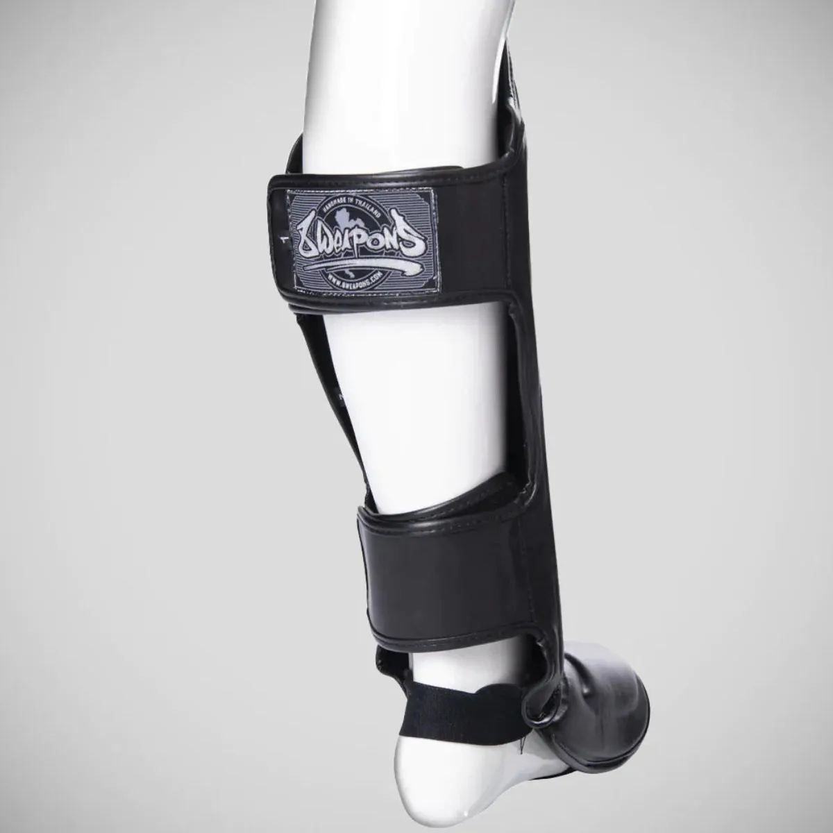 8 Weapons Classic Shin Guards Black