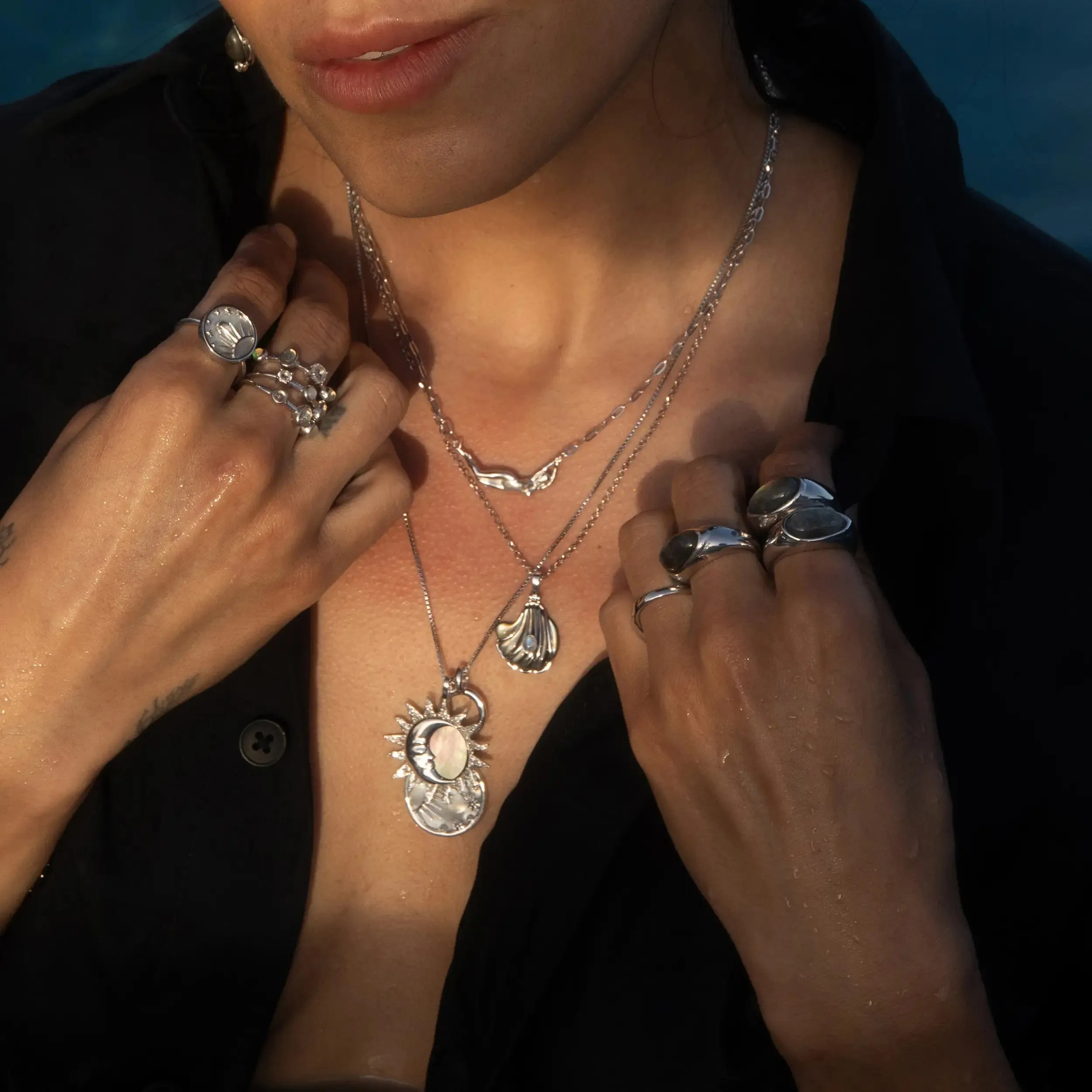 Black Mother of Pearl Signet Ring