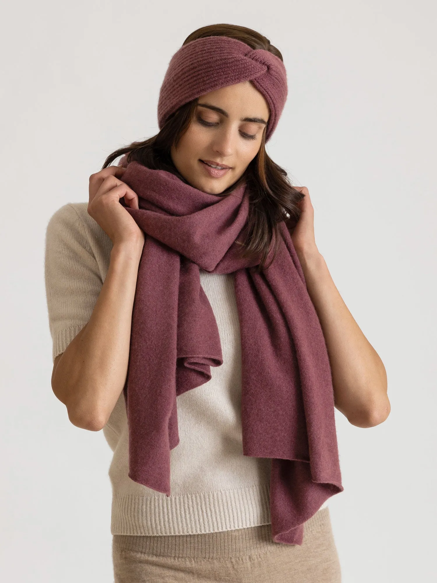 Cashmere head band "Freya" - wild plum