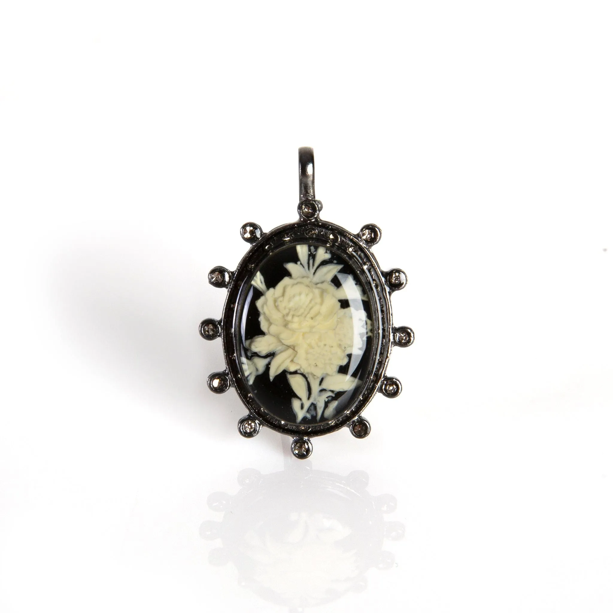 Floral Cameo Small Medallion