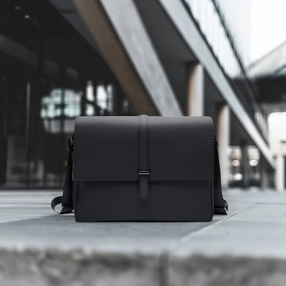 Helix Waterproof Laptop Messenger